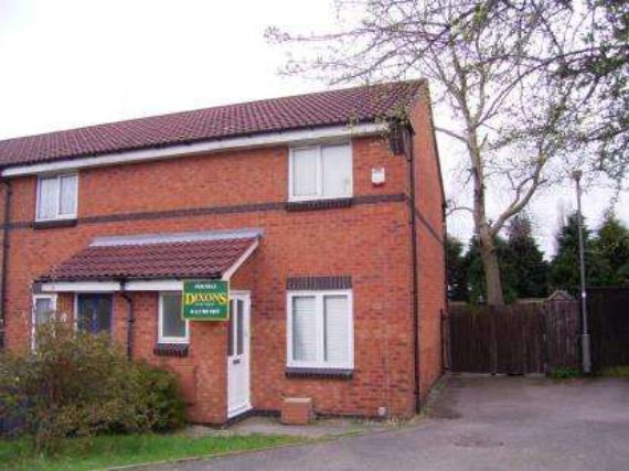 2 Bedroom End of Ter...